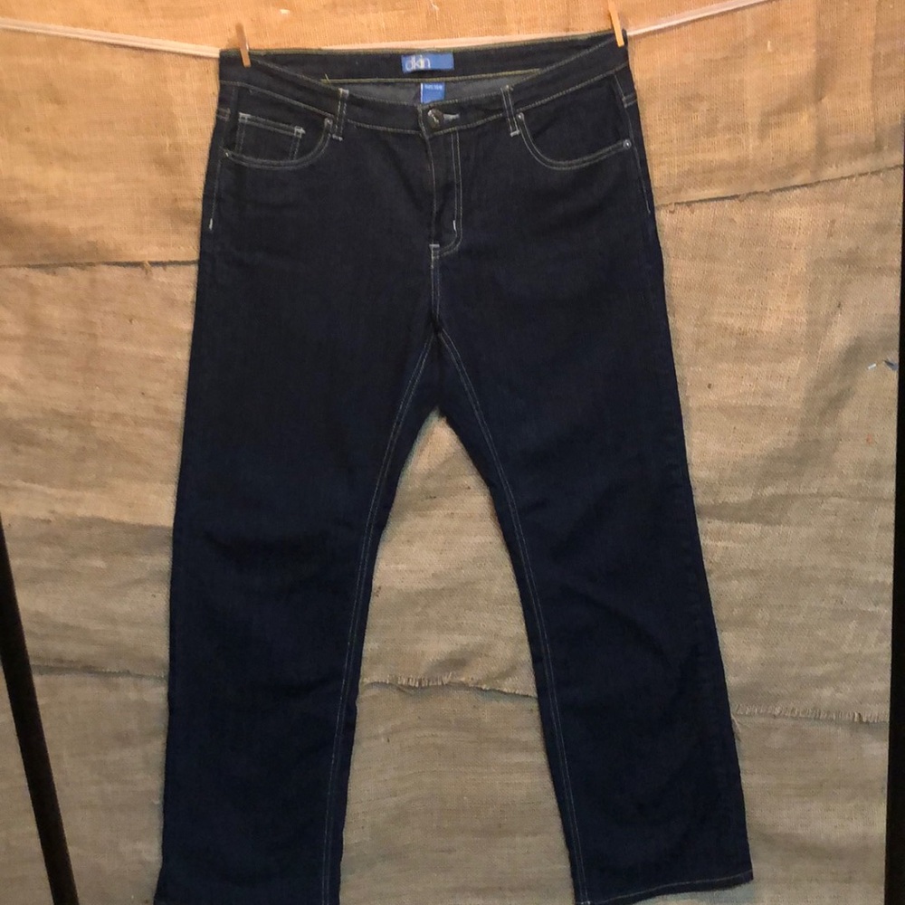 Comfort and Style bootleg dark denim jeans